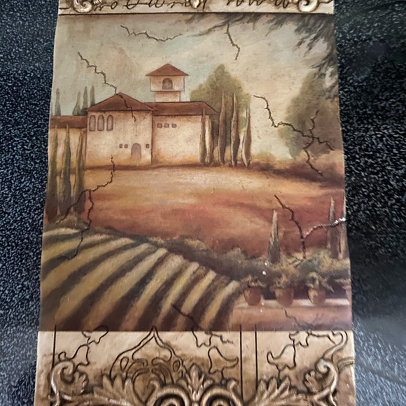 Decoration - Picture 2 of 5